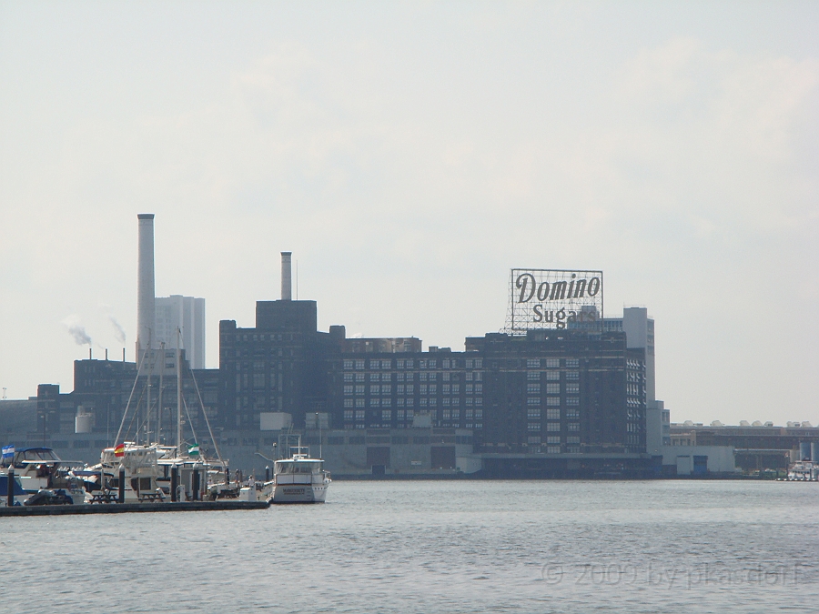 Baltimore [2009 July 02] 036.JPG - Scenes from Baltimore's Inner Harbor.